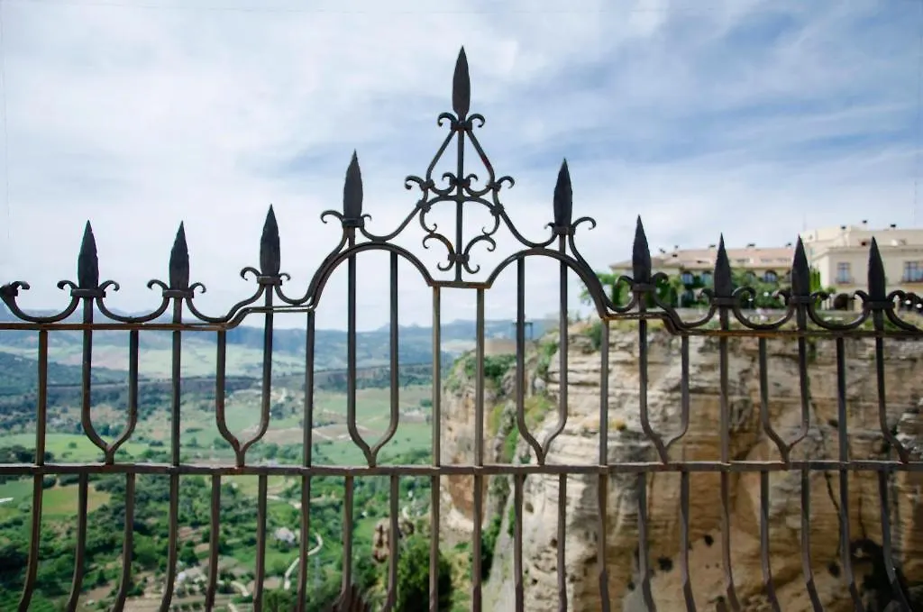 Hotel Montelirio Ρόντα